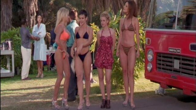 Pam Anderson, Molly Culver, Natalie Raitano - ''VIP'' S1e16