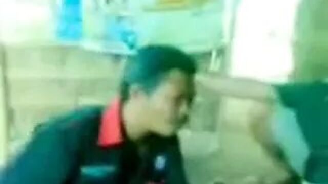 Indonesia- bokep grepe digubug rame2