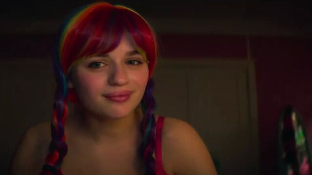 Joey King - The Act S01E05 (2019)