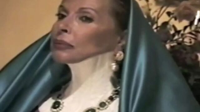 Necklace Fetish, Dominatrix, Mistress