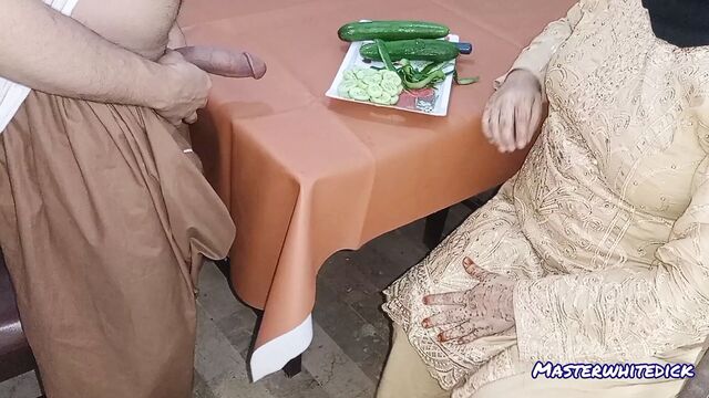 Biwi ne gand marany se kardia Mana to jamai raja ne sasuma ki tail laga k gand mardi # mother in law