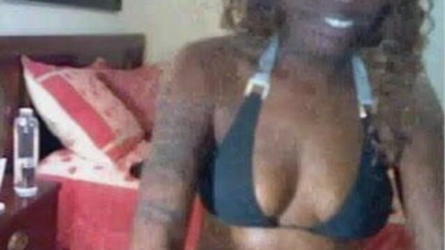Ebony Nadia live