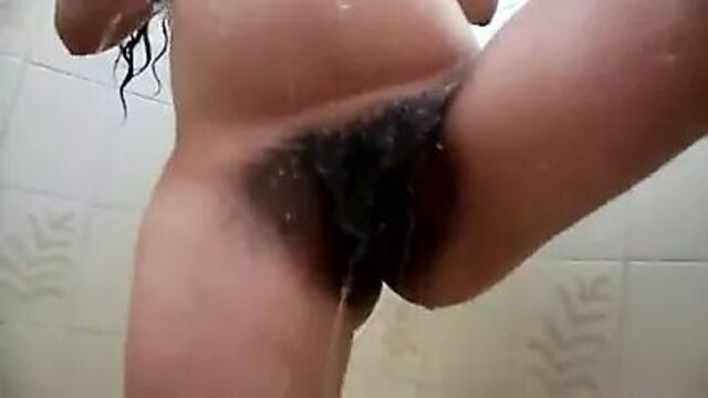 Big hairy snatch