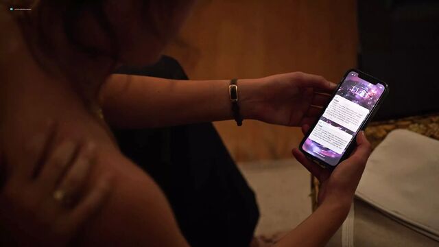 Kenzie Elizabeth, Kiersey Clemons, Sophia Bush, etc.. -Easy