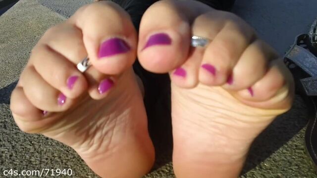 Feet soles and shoe removal