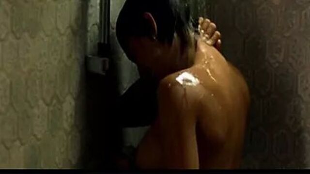 LEA DRUCKER ET EMMA DE CAUNES NUDE