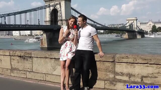 UK milf banged standing up by aussie bloke