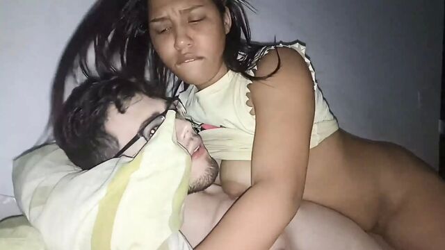 School friend felt like being with me and I can not deny it is very good