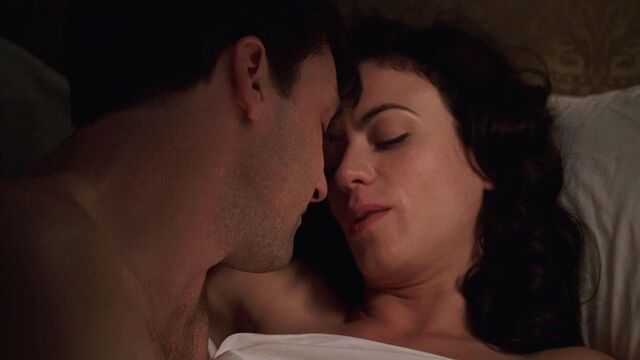 Maggie Siff - ''Mad Men'' s1e11