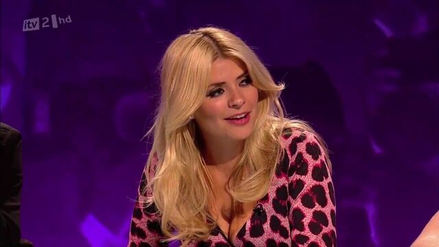 Holly Willoughby Cleavage