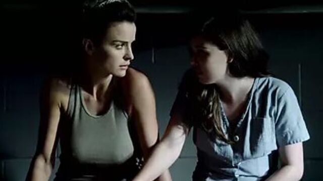 Kit Willesse and Ana Alexander - Femme Fatales Lesbian Scene