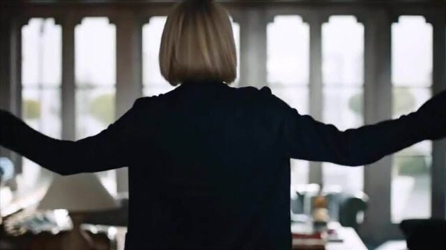 Taylor Swift dancing