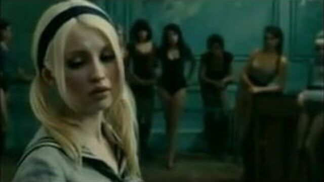 Emily Browning Sucker Punch Babydoll