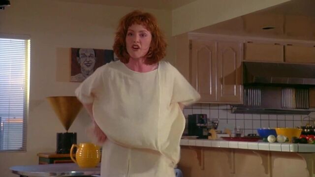 Julianne Moore - Short Cuts - Exposed Bush and Exposed Ass