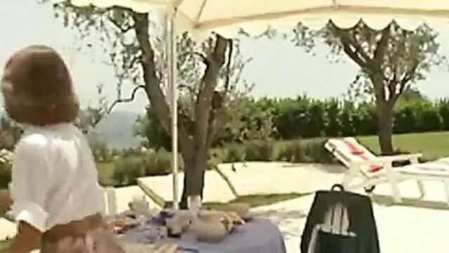 Sophie Marceau - Joyeuses Paques