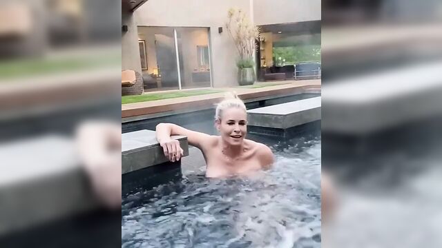 Chelsea Handler In Hot Tub