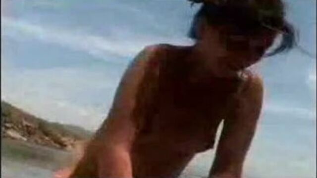 Sahin k yavas sikimi kiracan cok komik :)