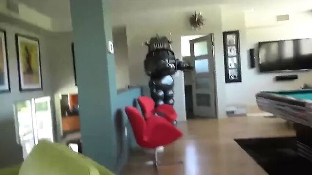 Blonde mommy knows how to make her man happy