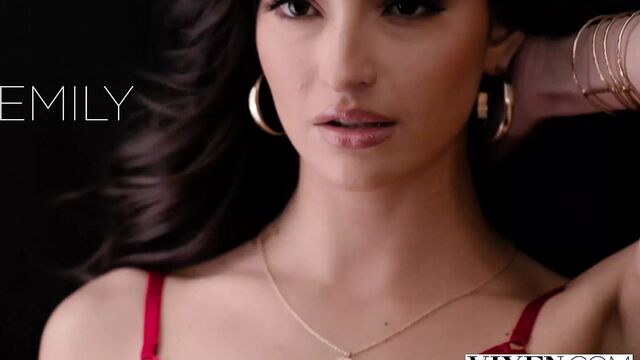 VIXEN Pampered models want more from daddy