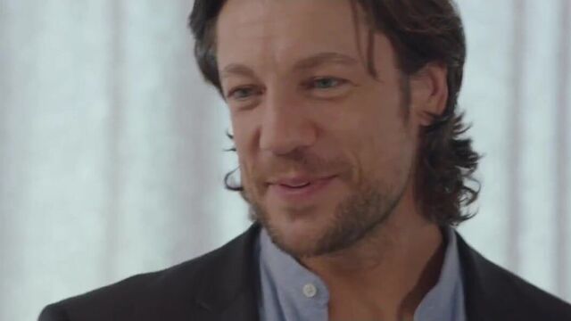 Playing a drill sergeant on emmas wet cunt