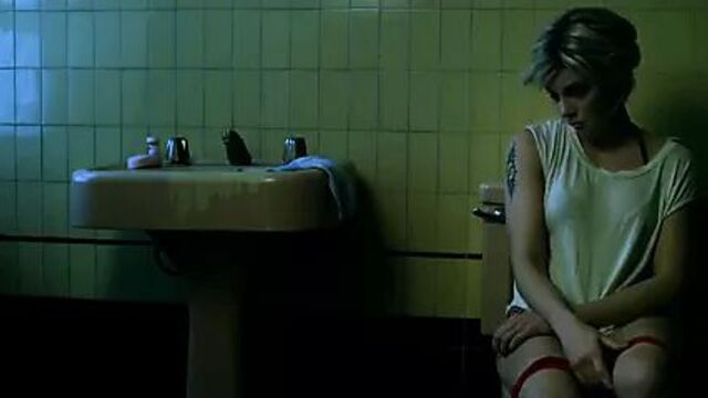 Katie Cassidy, Ashlynne Yennie - The Scribbler