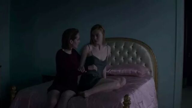 Jena Malone lesbian scene from the neon demon