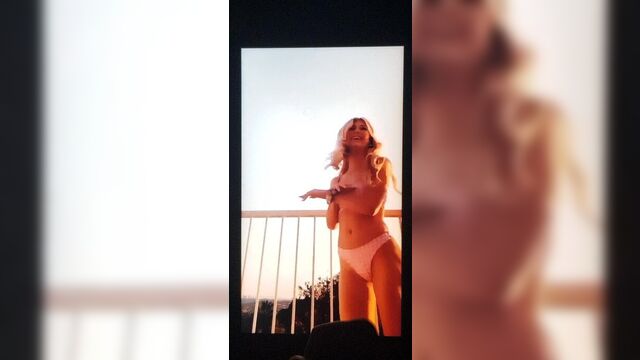 Loren cum tribute