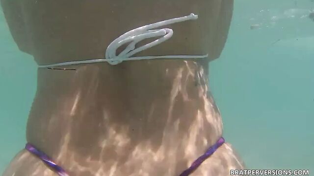 Bratperversions.com Voyeur Beach Underwater Cam