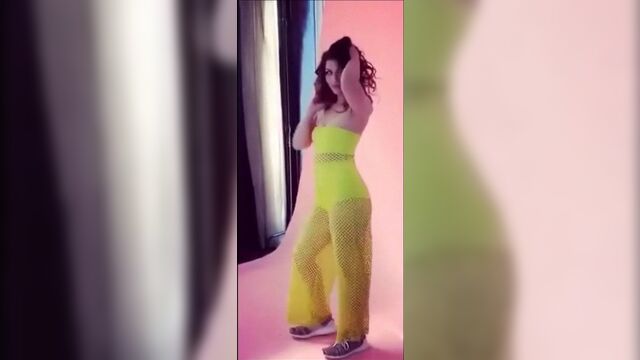 Melissa Benoist and Juliana Harkavy Booty Clips