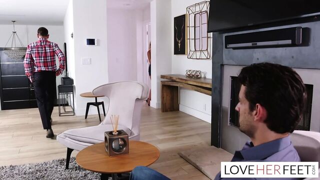 Kiara Cole Gives A Sneaky Footjob To Her Dads Partner