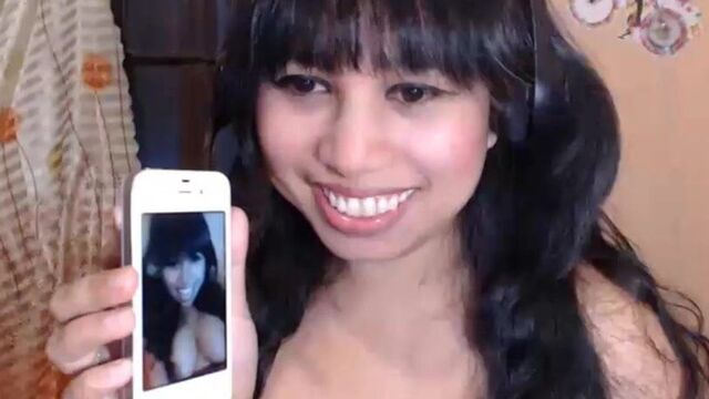 Stupid big tits flashed herself