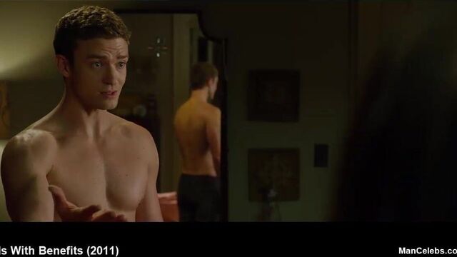 Male Celebrity Justin Timberlake Shows His Tight Butt During