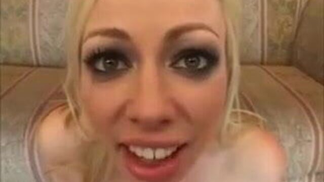 MOUTHS OF CUM : Adrianna Nicole