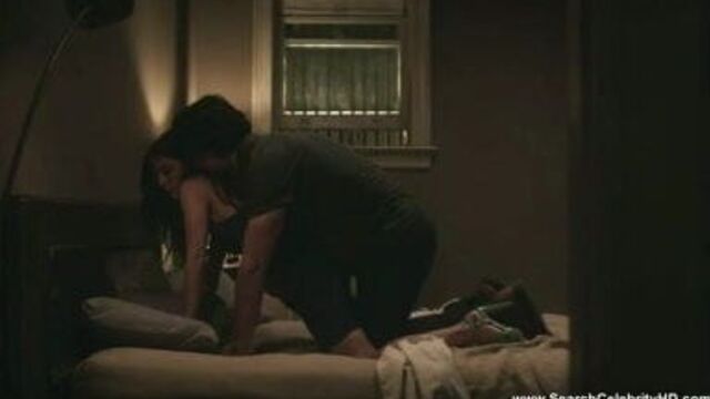 Shiri Appleby nude - Girls S02E09 (2013)